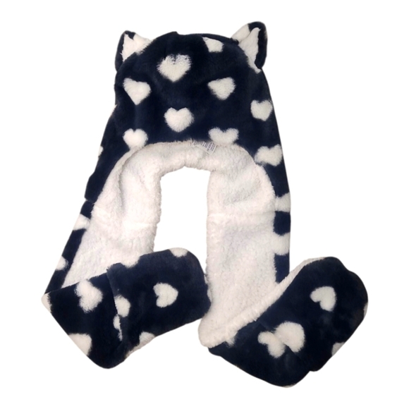 Cat & Jack Other - Heart Snood Scarves - Cat & Jack Black/White